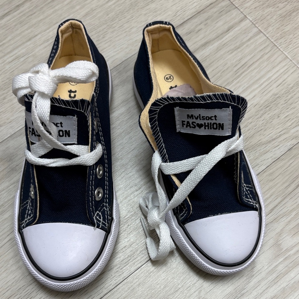 Kids Sneakers - Navy and White